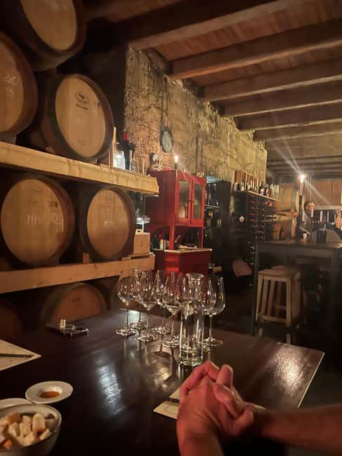 Hvar: Hvar Wine Tasting Experience - What you taste: Hvar wines, olive oil, and pairing basics