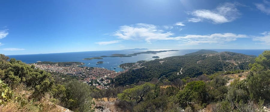 Hvar: Hvar Wine Tasting Experience - From Hvar Town to the wine country: what the drive is really for