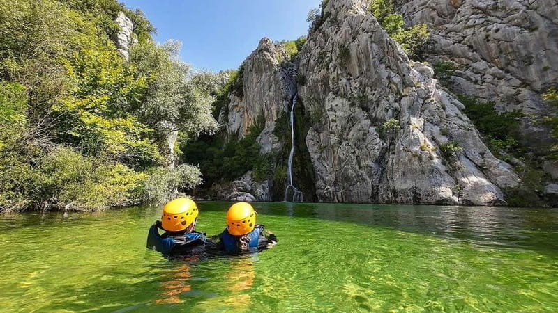 Iz Omisa/Zadvarija: Extremni Canyoning na rijeci Cetini - Gear That Removes the Guesswork: Neoprene, Helmet, Vest, Harness