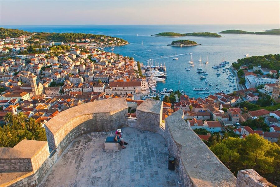Makarska: Golden Horn, Bol, Hvar & Paklinski Islands Tour - Getting started at Promare Boat Charter in Makarska Marina