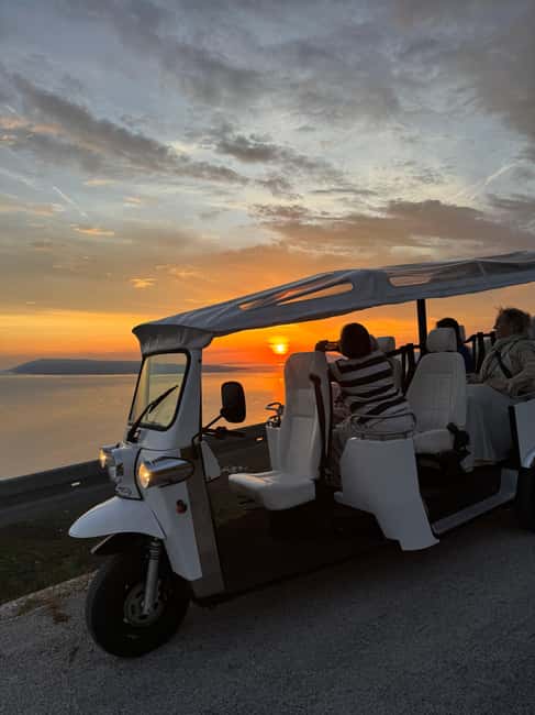 Makarska: Skywalk Tuk-Tuk Tour with Skip-the-Line Ticket - Entering Skywalk Fast, Picking the Right Time, and Handling Crowds