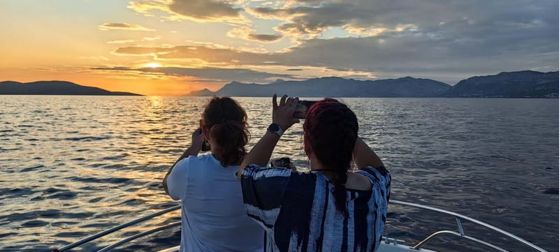 Makarska: Speedboat Sunset Tour to hidden bay on island Brač - FAQ