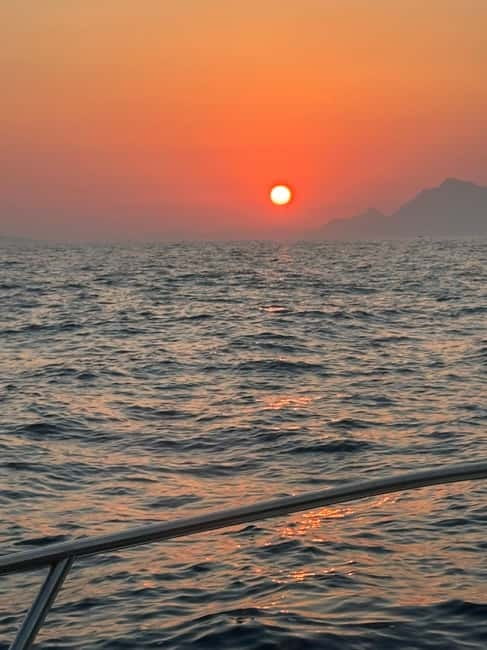 Makarska: Sunset private boat tour from Makarska - Price and value: what $91 includes, plus the 70 euro you pay on the day