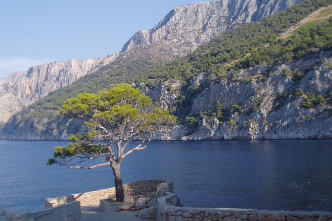 Mesmerizing Hvar speed boat tour with optional wine tasting - Dubovica Beach and the Red Rocks: the scenery stops that set the mood