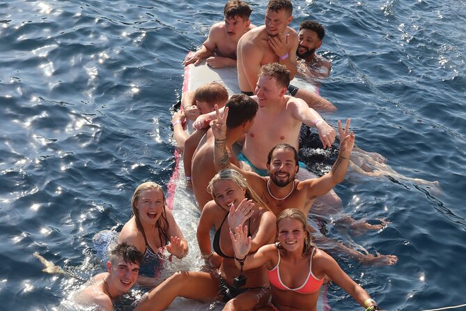 Out to Sea Split Boat Party w/ Blue Lagoon Swim, Dj & Afterparty - Who this boat party is best for