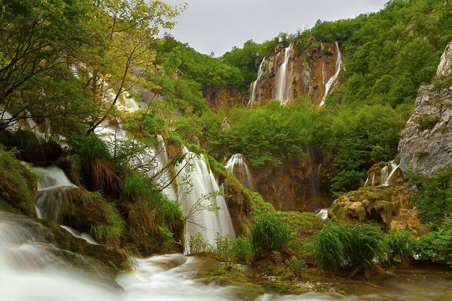Plitvice Lakes Private Guided Tour - Plitvice Lakes feels like a moving puzzle, and a guide makes it make sense