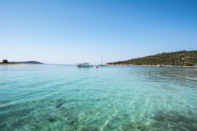 Private Full-Day 3 islands tour with snorkelling - Boarding, safety, and staying together across multiple boats