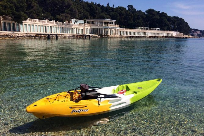Private Half-Day Kayak Experience in Hvar and Pakleni Islands - Why kayaking the Pakleni Islands from Hvar feels different