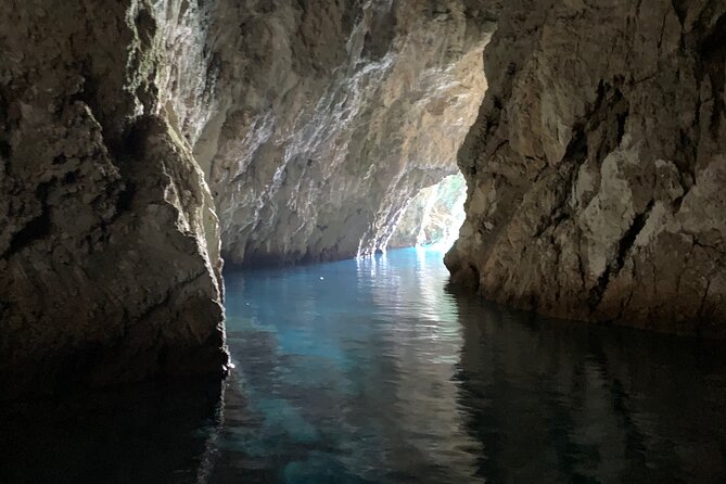 Private Luxury boat from Hvar, Brač and Split - How your full day at sea tends to unfold