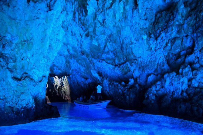 Private Speed Boat Tour to Blue Cave & Pakleni islands - Key highlights at a glance
