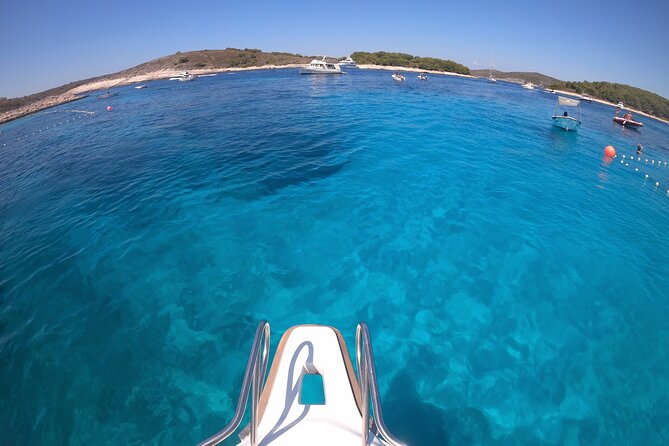 Private Speed Boat Tour to Blue Cave & Pakleni islands - Stop 2: Stiniva Cove, a short beach break with big cliff drama