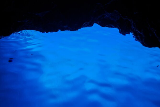 Private Speed Boat Tour to Blue Cave & Pakleni islands - Boat comfort, included gear, and the little touches you’ll use
