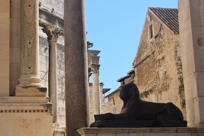 Private Split City Walking Tour - Spanish Guide - Stop 4, Riva Harbor promenade: your payoff on the waterfront