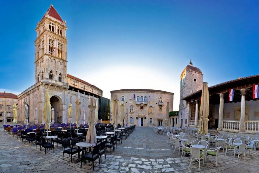 Private Split & Trogir Wine Tasting & Vineyard with Sea View - Split in 2 Hours: Palace Corners, Scenic Stops, and Game of Thrones Spots