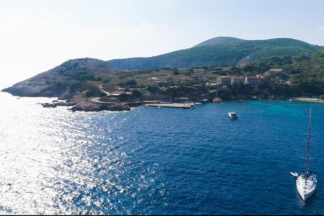 Private VIP Blue Lagoon and 3 Islands Tour - Camp Labadusa: A Beach-Bar Start That Sets the Mood