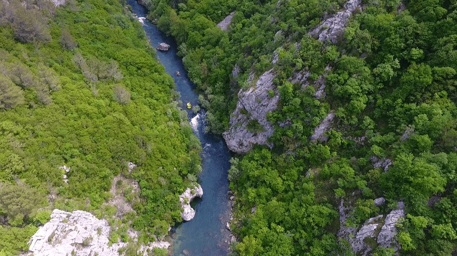 Rafting on the Cetina river - The guide moment: briefing, equipment, and safety prep