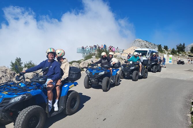 Skywalk Biokovo ATV Quad Tour - Picnic area and wild horses: a calmer break between extremes