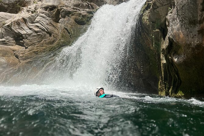 Small Group Tour of Canyoning in Cetina River Canyon - The warehouse handoff and the 10-minute descent into the canyon