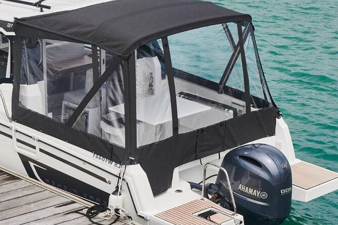 Speedboat transfer from Hvar town (Water taxi transfer) to Airport Split - Why a private speedboat makes Hvar-to-Airport timing easier