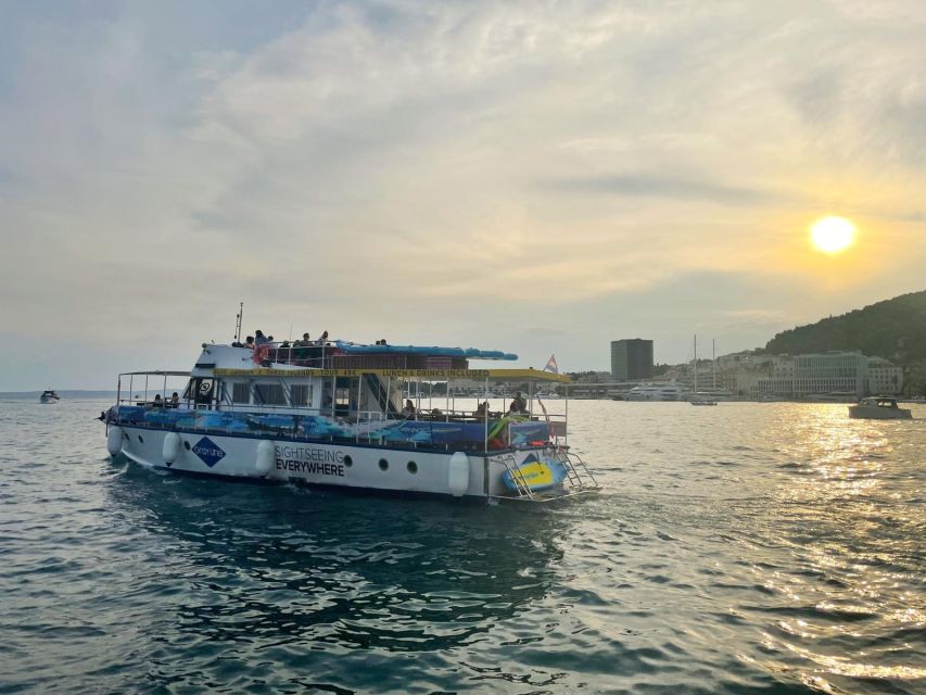 Split: 1.5-Hour Riviera Boat Cruise with a Free Drink - Where the boat leaves from, and what check-in actually looks like