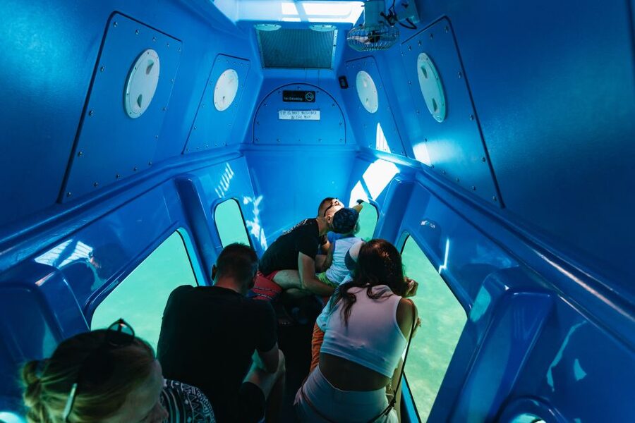Split: 45-minute Semi-Submersible Submarine Trip - Timing, crowds, and why arriving early helps
