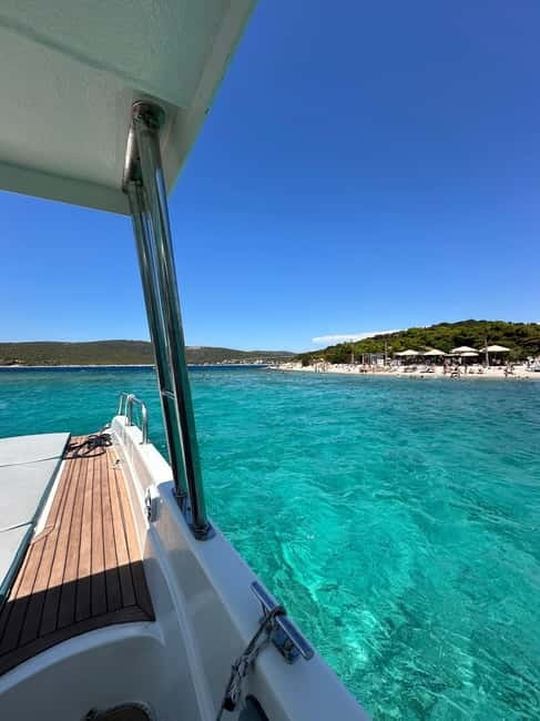Split: 5 Islands Full-Day Tour to Blue Cave, Vis & Hvar - Hvar Island old town in about 2 hours: Spanjola, the narrow streets, and a real break