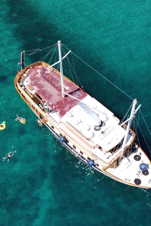 Split: All inclusive Brač & Šolta Island Swimming Cruise - Brač Island’s swimming window: where the day really clicks
