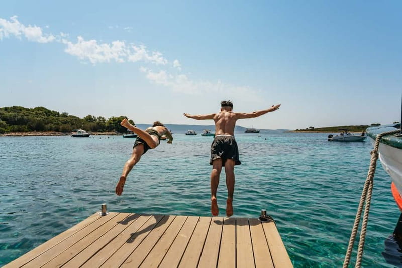 Split: Blue Lagoon & 3 Islands Speedboat Tour - Blue Lagoon: snorkeling gear, clear water, and rocky reality