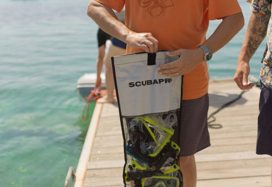Split: Blue Lagoon & 3 Islands Speedboat Tour - Šolta island and Maslinica: the charming port stop with breathing space