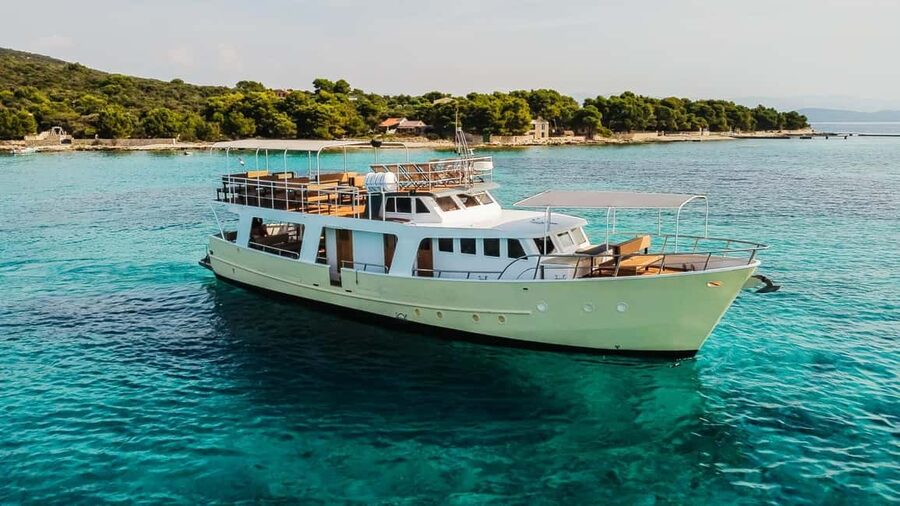 Split: Blue Lagoon and 3 Island Cruise with Food and Drinks - Onboard Timing: How Sailing and Water Stops Fit Together