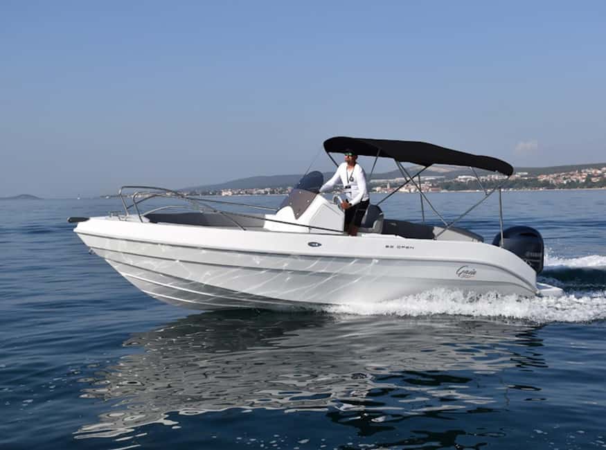 Split: Blue Lagoon and 3 Islands Tour - A Speedboat Day Connecting Trogir, Blue Lagoon, and Maslinica