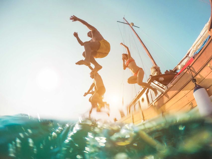 Split: Blue Lagoon and Šolta Boat Tour with Lunch and Drinks - Should You Book This Blue Lagoon and Šolta Boat Tour?