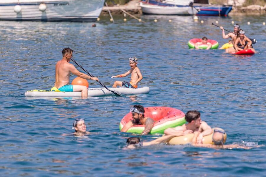 Split: Blue Lagoon, Shipwreck, & Šolta with Lunch & Drinks - How the Guides Run the Day: Smooth Updates, Good Vibes, Clear Instructions