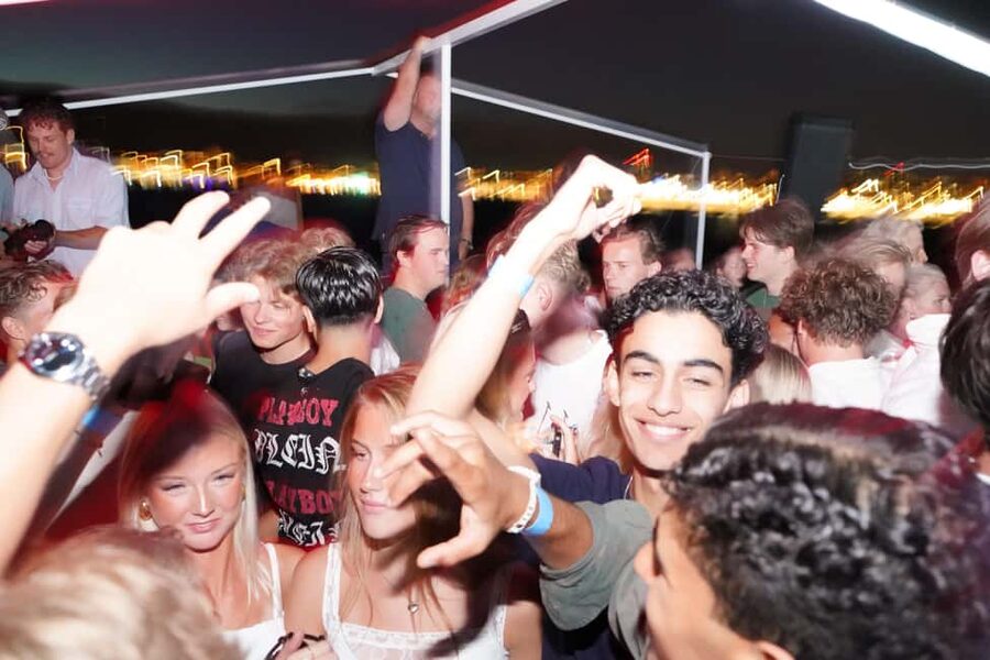 Split: Boat Crawl with Nightclub Access, Shots, & Boat Party - Price and Value: Why $23 Can Make Sense for Split Nightlife