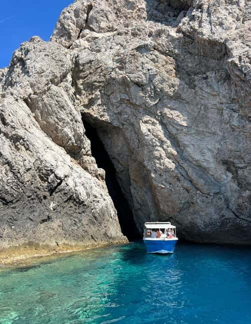 Split: Boat Tour to Blue Cave, Vis, Blue Lagoon, Hvar, Brač - Key things to know before you go