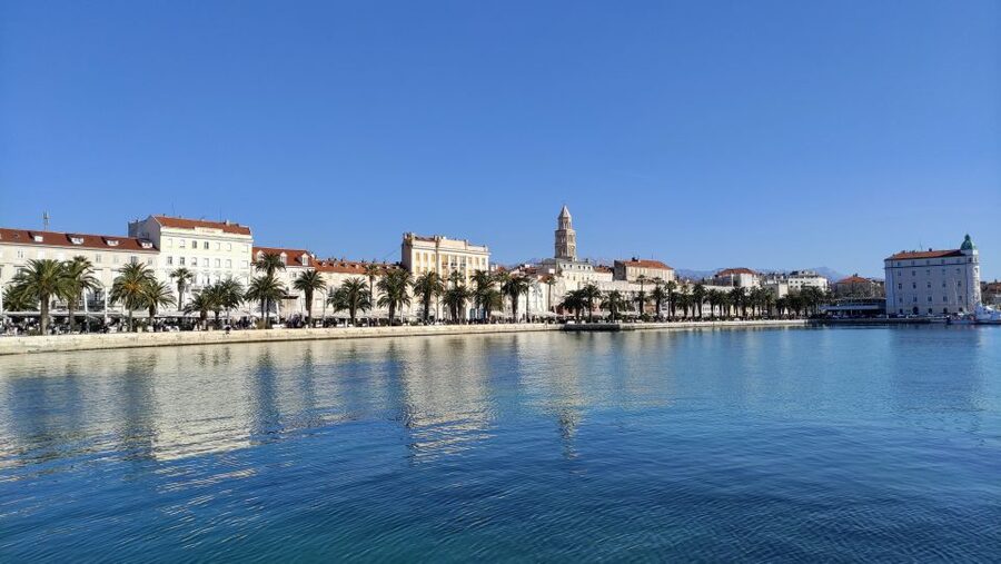 Split: city center private walking tour 2 h - Peristil Courtyard and St. Duje Cathedral: Sacred Space Inside the Palace World