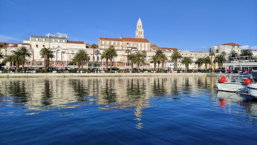 Split: city center private walking tour 2 h - People’s Square, Old Town Hall, Fruit Square, and the Fishmarket Finale