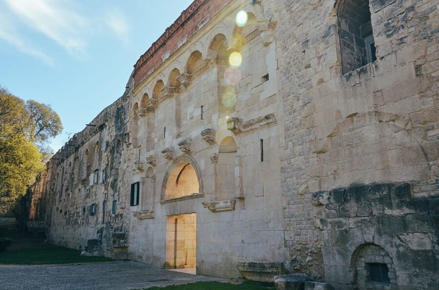 Split: Diocletian's Palace Private walking tour - Peristyle: the meeting place built for worship and rule