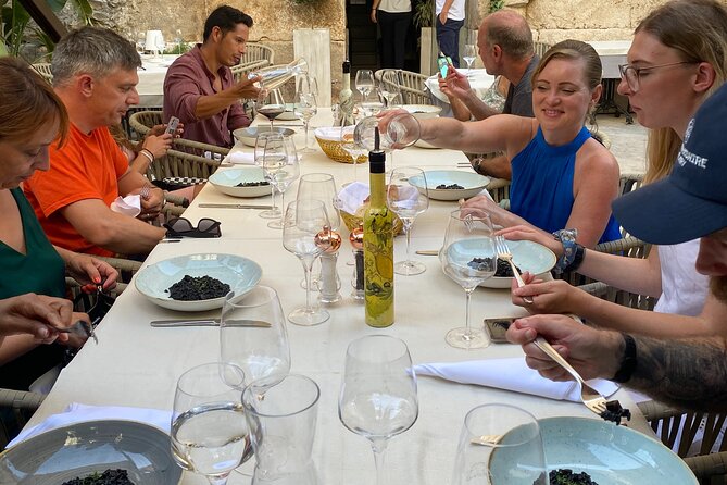 Split Food Tour: Discover Split One Bite At A Time - Stop 4: Burek snack stop with flaky dough and choice of fillings