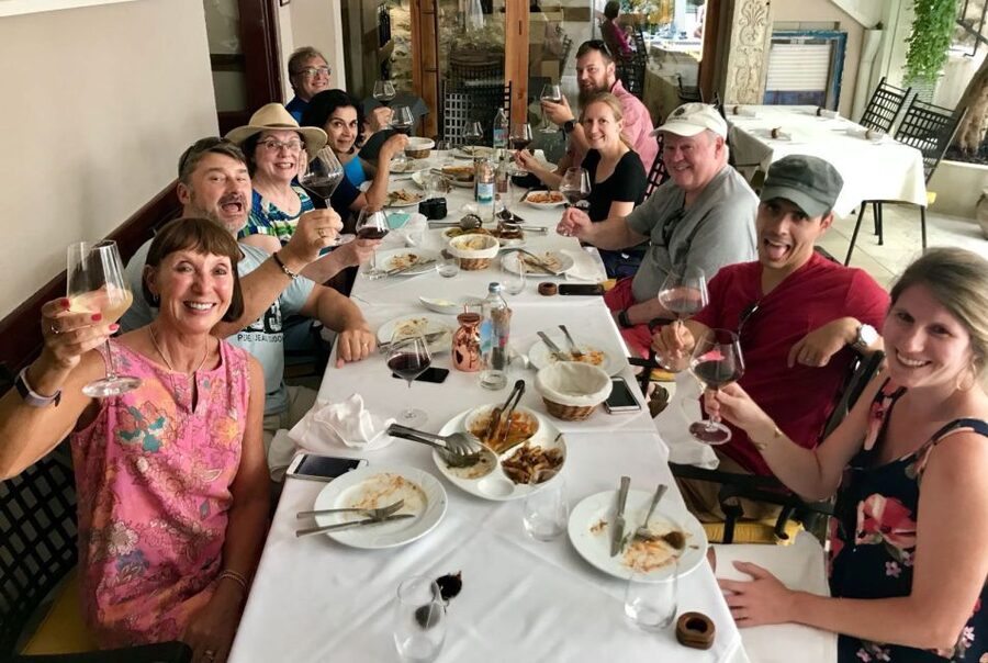 Split: Historical & Gastro Treasures Tour with Green Market - Konoba lunch: seafood, pasta, and black risotto with Brač wine