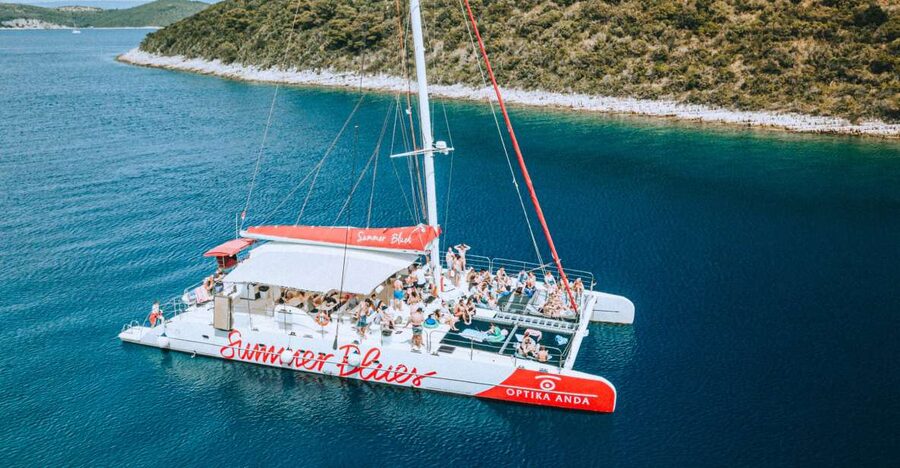Split: Hvar, Pakleni, Brač & Šolta All-inclusive Tour - The Boat Setup and the Included Drinks That Change the Math