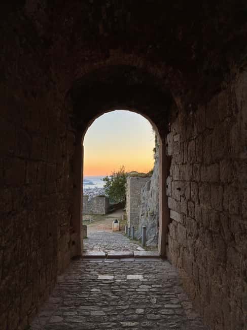Split: Klis Sunset Sightseeing Bus Tour - Price and value: what $28 really buys you in this situation