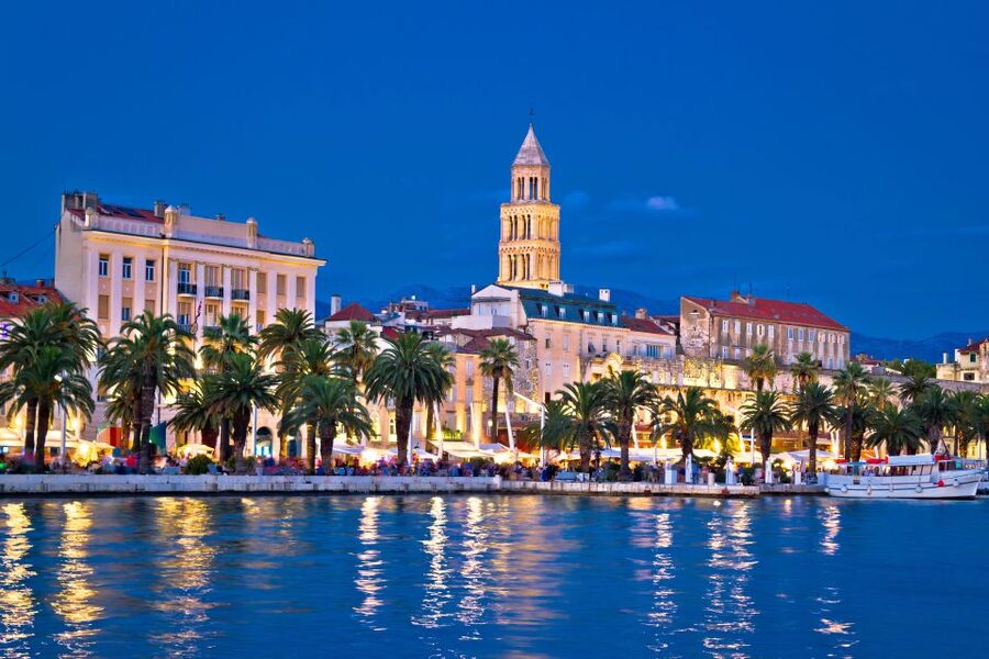 Split: Old City Guided Walking Tour - Meeting on the Split Riva: start time and where to stand