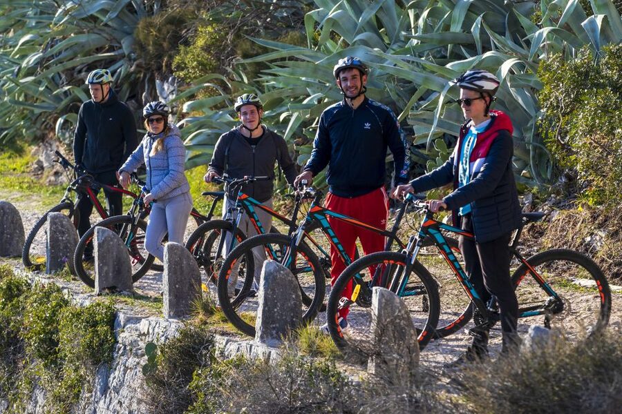 Split: Old Town and Marjan Park Bike Tour - Plinarska ul. 25 meeting point, and the safety briefing that actually helps