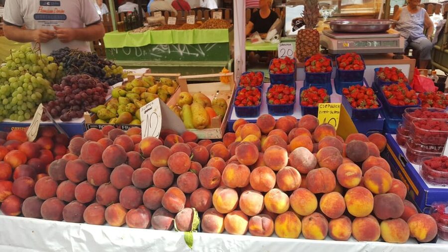 Split: Old Town Food Tour - Old Town Split, in 3 Hours, With Real Food Stops