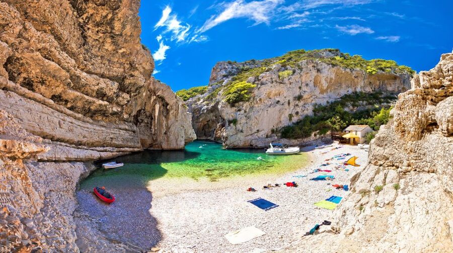 Split or Trogir: Blue Cave, Vis, and Hvar Speedboat Day Trip - Comfort Tips for an 11-Hour Speedboat Day