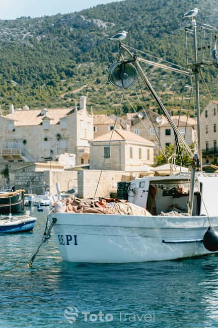 Split/Podstrana: Blue Cave, Hvar & 6 Islands Speedboat Trip - Hvar town: the most flexible part of the day