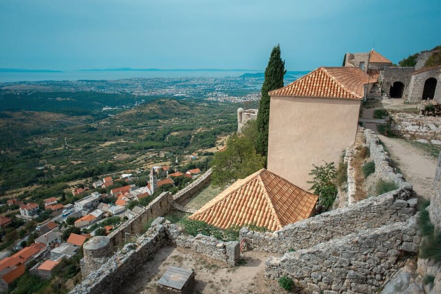Split: Private tour to Klis Fortress and Vranjača cave - Should you book this Klis and Vranjača private tour?