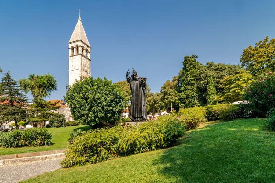 Split: Private Walking Tour and Diocletian's Palace - People’s Square and Fruit Square: Small Stops, Real Meaning