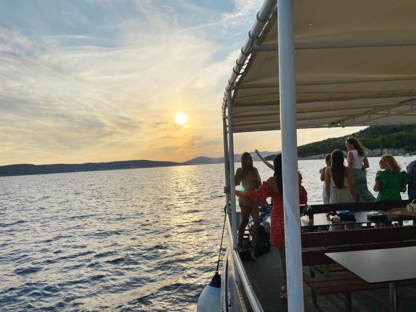 Split: Riviera Sunset Cruise & Swim with Summer Vibes - The 90-Minute Route: From Split Riviera Views to Čiovo Island Angles